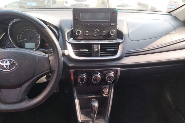 Used Toyota YARiS L Zhi Xiang 2021 1.5L CVT Leading Edition Audio And AC Panel