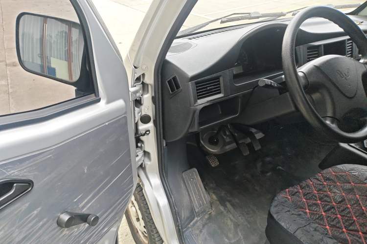 Used Wuling Zhiguang 2020 1.2L Practical Model China VI LSI
