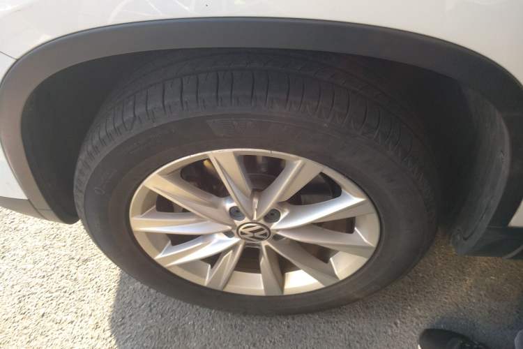 Used Volkswagen Tiguan L 2016 280TSI Automatic Two-Wheel Drive Silk Road Comfort Edition