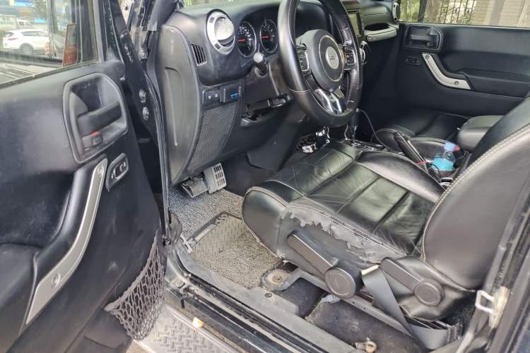 Used Jeep Wrangler 2012 3.6L Rubicon Four-Door Edition