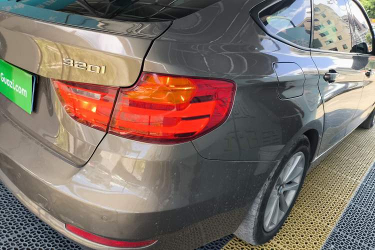 Used BMW 3 Series GT 2013 320i Leading Model