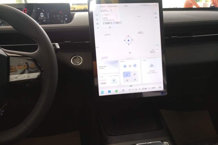 Used CHANGAN Eado PHEV 2025 Smart New Blue Whale 145KM High-Energy Edition Audio And AC Panel