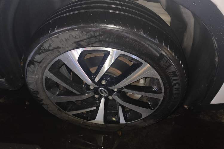 Used GAC Group Qizhi PHEV 2018 1.5L Smart Connect Premium Edition
