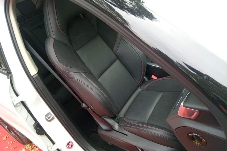 Used Lynk & Co 01 2017 2.0T Four-Wheel Drive Pro Edition Right Front Seat