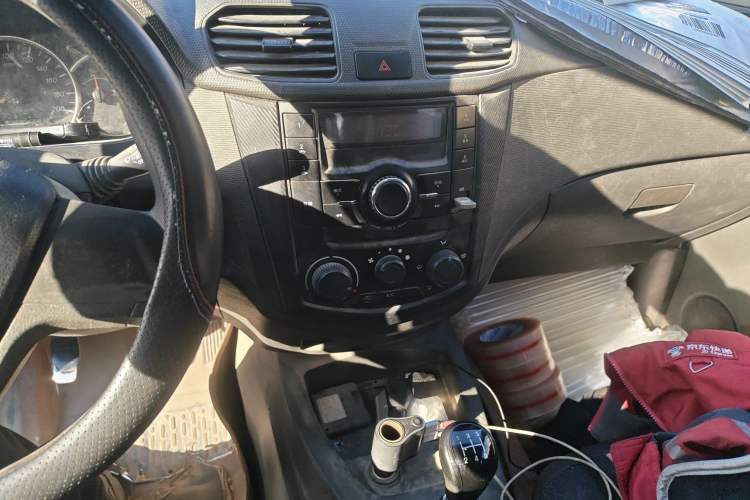 Used Wuling Hongguang 2014 1.2L Standard Model China IV