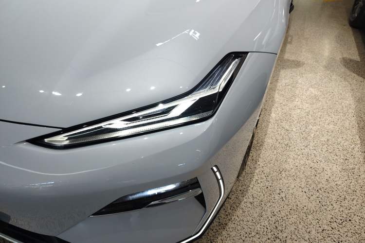 Used Geely Galaxy E8 2025 700 km Long-Range Intelligent Driving Version
