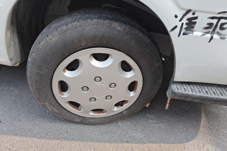 Used Jinbei Hiace 2018 2.0L Fifth-Generation Power King Comfortable Standard Top 10-Seater V20
