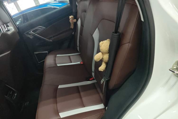 Used Geely Auto Emgrand X7 Sport 2022 1.8TD DCT Zhiya Trim