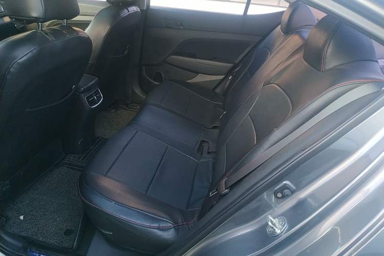 Used Hyundai Elantra (6th Generation / Lingdong) 2018 1.4T Dual-Clutch Xuan Dong · Dynamic Edition Left Rear Seat