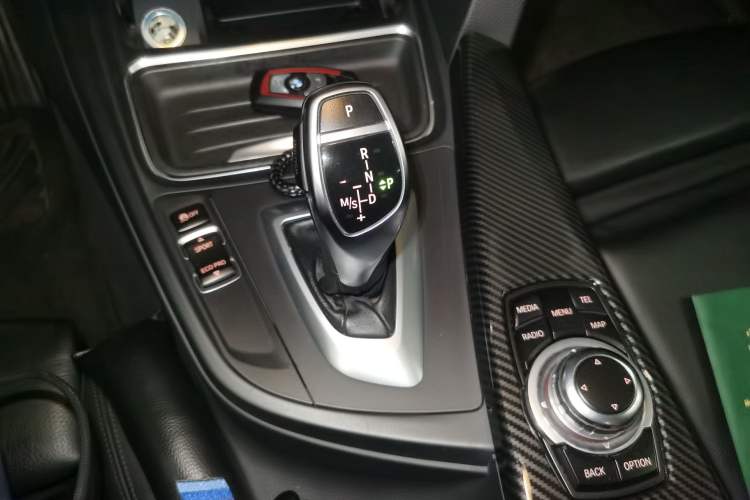 Used BMW 3 Series 2013 320i Sport Design Package
