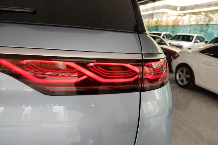 Used BYD Frigate 07 2023 DM-i 100KM Flagship Model Exterior 3