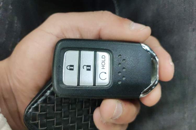 Used Honda Civic 2021 HATCHBACK 220TURBO CVT New Trendsetter Vehicle Key