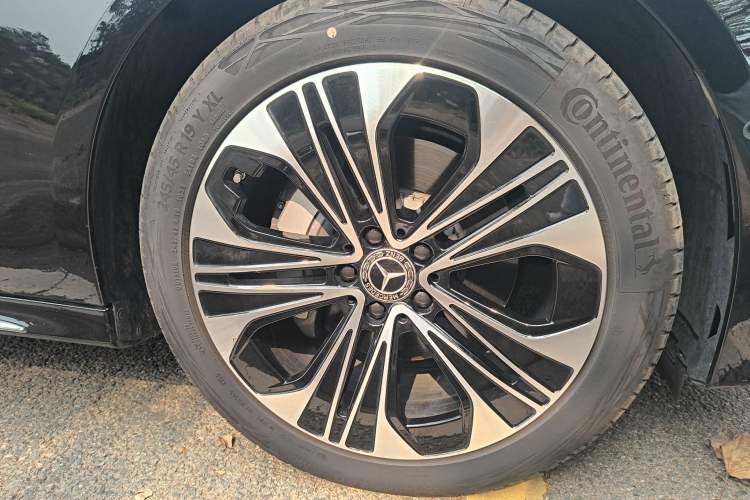 Used Mercedes-Benz E-Class 2025 E 300 L Luxury Model