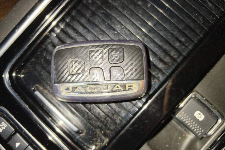 Used Jaguar XFL 2020 XFL 2.0T P250 Two-Wheel-Drive Luxury Edition
