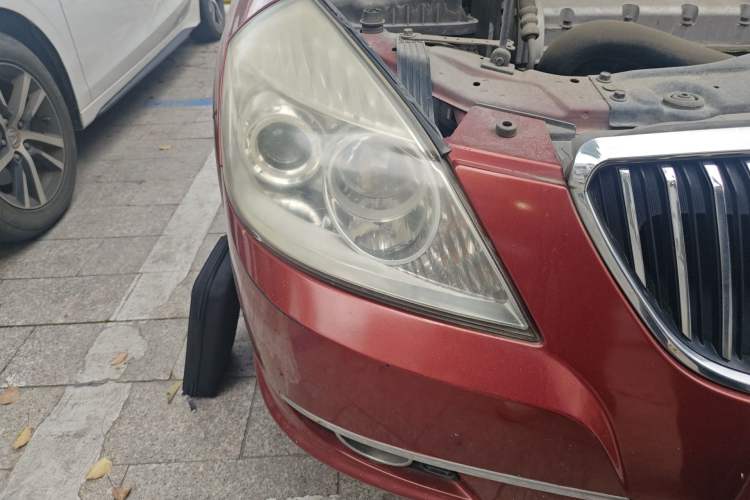 Used Buick Excelle 2011 1.6 LE-MT Right Front Headlight
