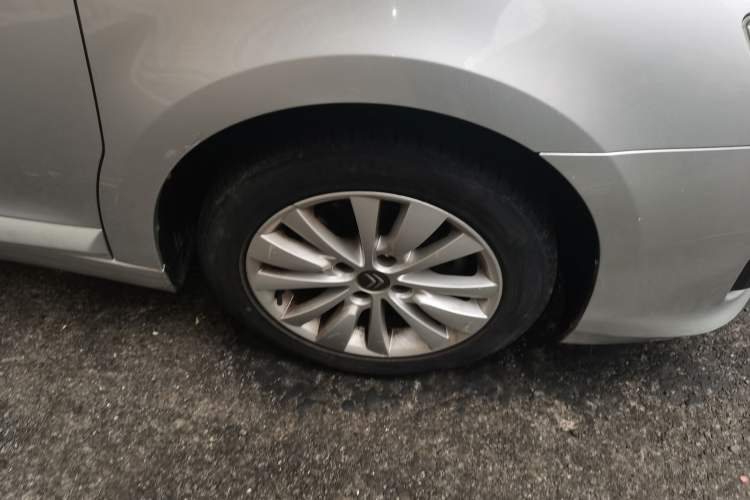 Used Citroen C-Quatre 2013 Sedan 1.6L Manual - Prestige Model Right Front Wheel Hub