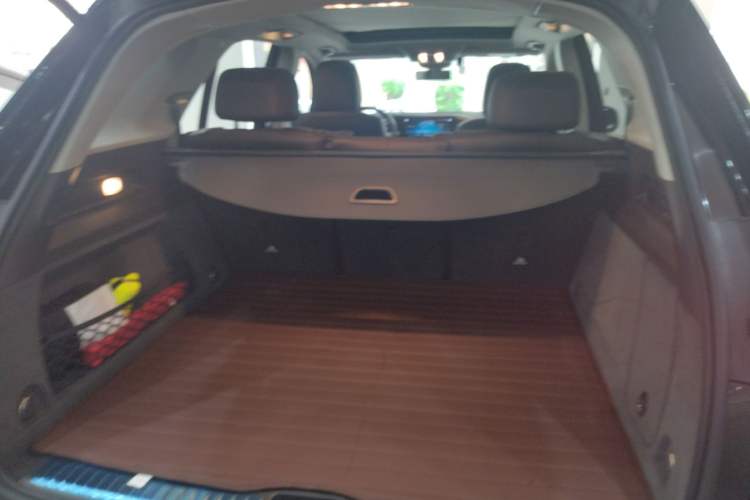 Used Mercedes-Benz GLE 2020 Restyled GLE 450 4MATIC Dynamic Edition Trunk