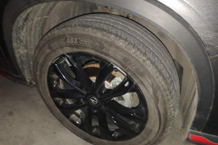 Used CHANGAN X5 PLUS 2024 1.5T DCT Excellence Edition Right Front Wheel Hub