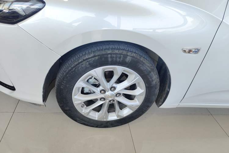 Used Chevrolet Monza 2024 1.5L Dual-Clutch Enjoyment Edition Left Front Wheel Hub