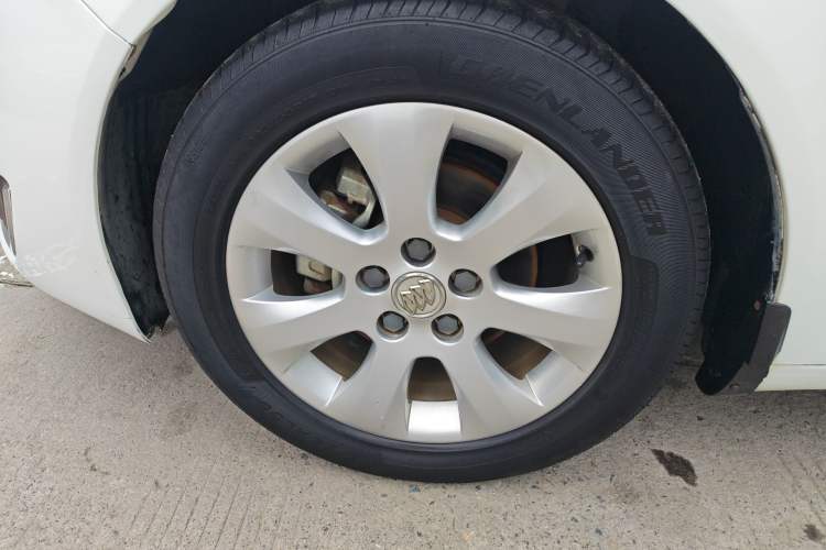 Used Buick Regal 2014 2.0L Leading Fashion Edition Left Front Wheel Hub