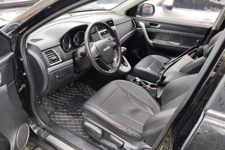 Used Haval M6 2018 Revised Version 1.5T DCT Two-Wheel Drive Elite Edition Driver Seat