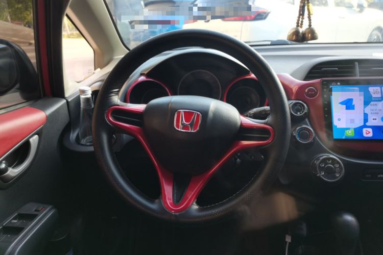 Used Honda Fit 2008 1.5L automatic luxury edition
