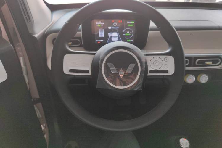 Used Wuling Hongguang MINIEV 2024 3rd Generation 215km Youth Edition