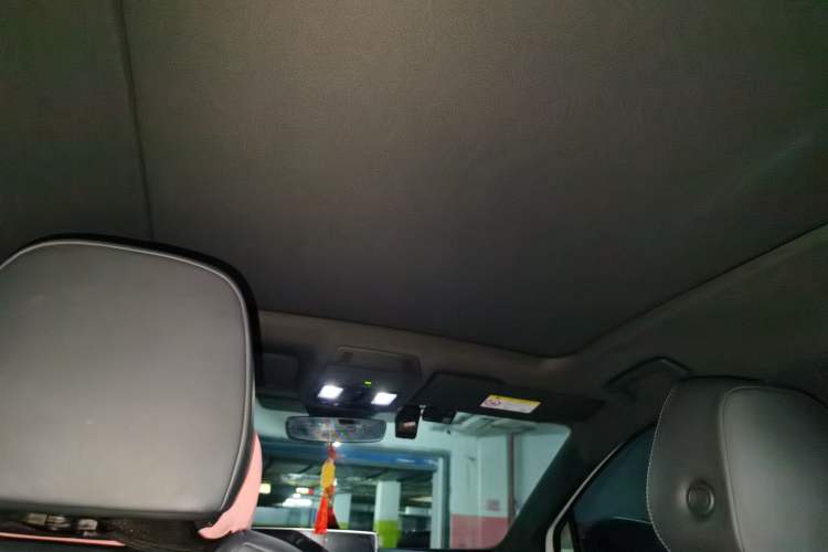 Used Volkswagen ID.4 CROZZ 2022 Long-Range Lite PRO Edition Headliner