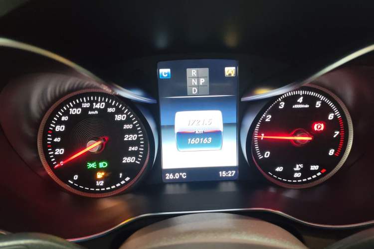 Used Mercedes-Benz GLC 2017 GLC 260 4MATIC Luxury Model Instrument Cluster