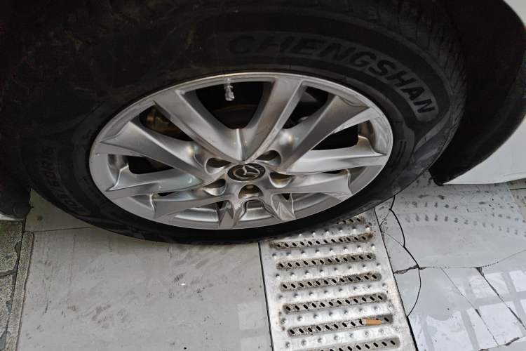 Used Mazda 3 Axela 2016 Sedan 1.5L Automatic Comfort Model Left Front Wheel Hub