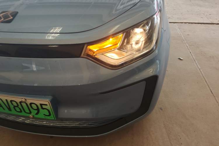 Used SOL E10X 2021 302 km Range Fashion Edition 31.4 kWh