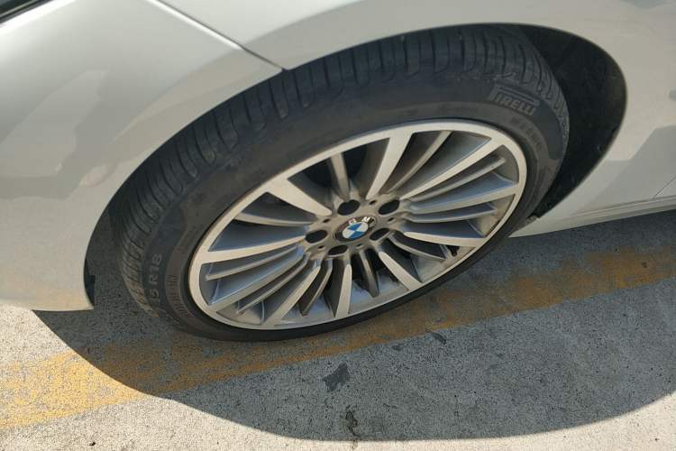 Used BMW 3 Series 2019 320Li Fashion Model
