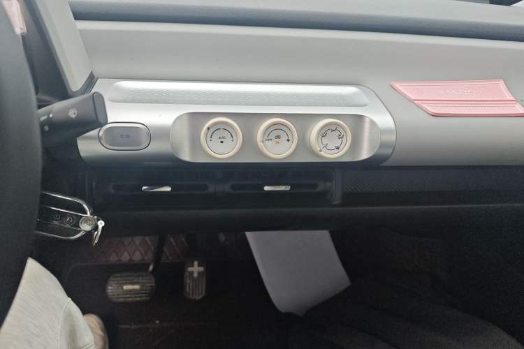 Used Wuling Air ev 2023 - Four Seats - Standard Edition