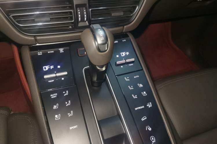 Used Porsche Macan 2022 Macan 2.0T
