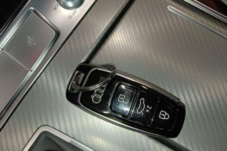 Used Audi A6L 2024 45 TFSI Prestige Elegant Edition
