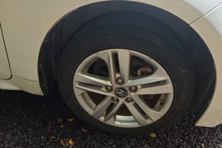 Used Toyota Levin 2019 Dual-Engine 1.8H E-CVT Luxury Edition China VI Standard
