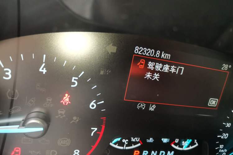 Used Ford Focus 2019 Hatchback EcoBoost 180 Automatic ST Line Odometer Close Up