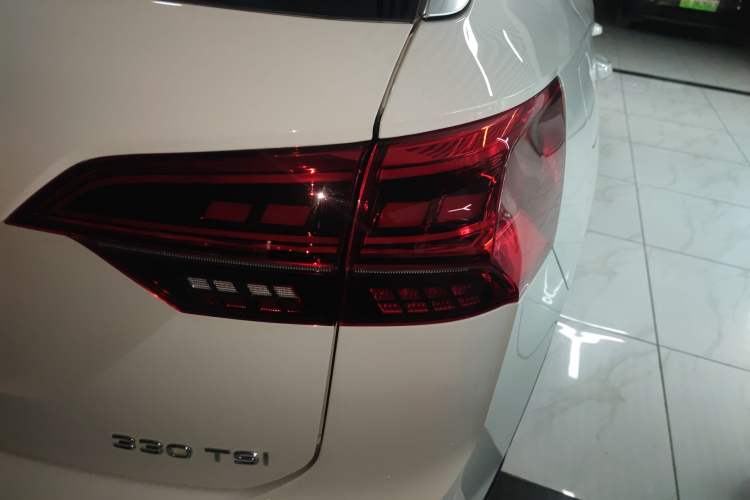 Used Volkswagen Tayron 2021 330TSI Two-Wheel-Drive 3rd Anniversary Limited Edition
