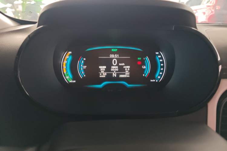 Used Chery QQ Little Ant 2022 Revised Version 2 Sweet Pink Edition Full-Sugar Version 28.8 kWh 30 kW 301 km Instrument Cluster