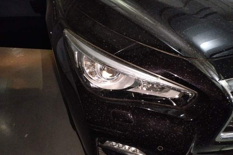 Used Infiniti Q50 2014 3.7L Luxury Sport Edition Right Front Headlight