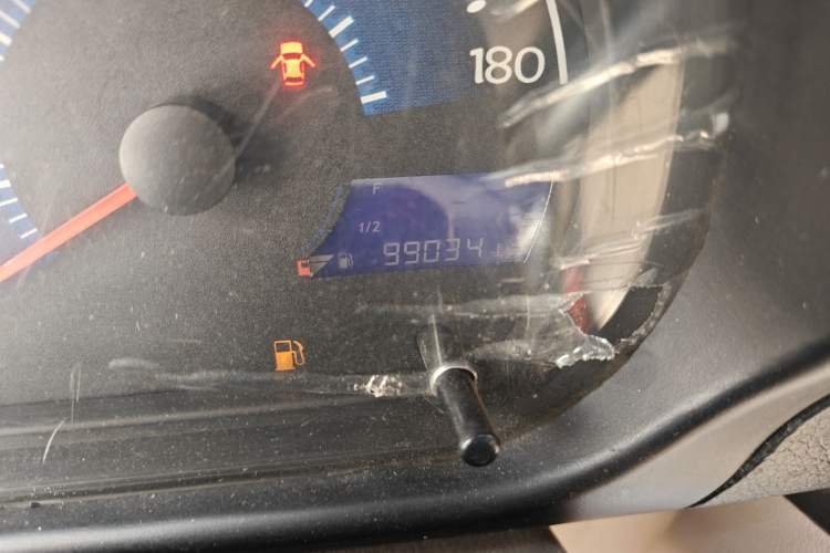 Used Geely Auto Panda Classic 2011 1.3L Manual Comfort II Odometer Close Up