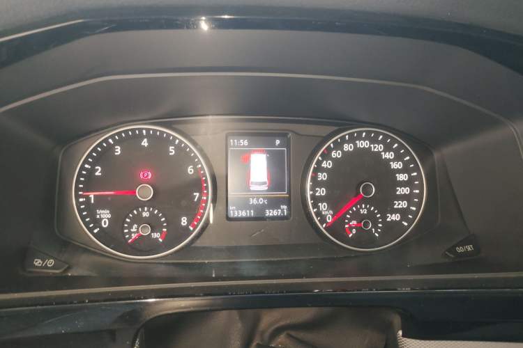 Used Volkswagen Multivan 2016 2.0 TSI Two-Wheel Drive Luxury Edition 7 Seats
