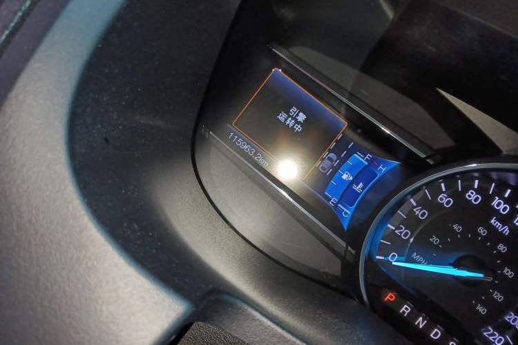 Used Ford Explorer 2016 2.3T Elite Edition Odometer Close Up