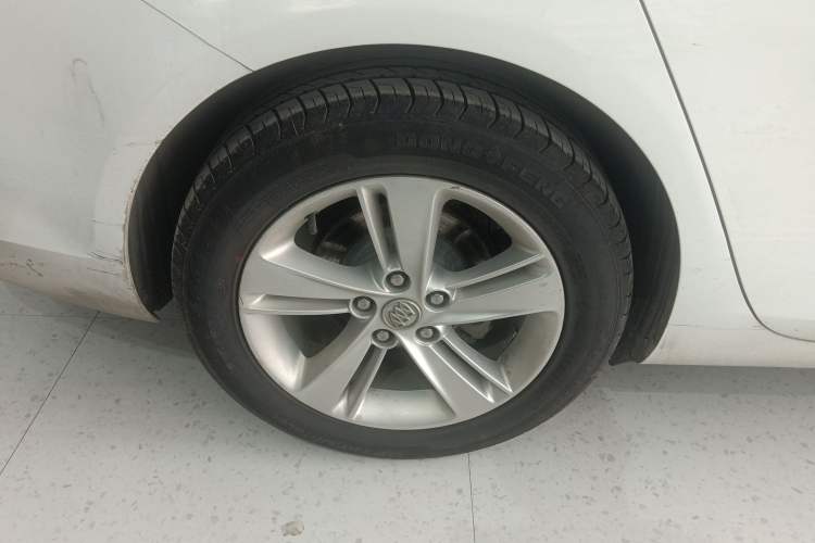 Used Buick Regal 2017 20T Luxury Model Right Rear Wheel Hub