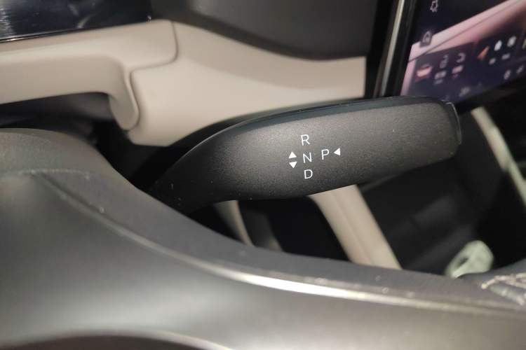 Used BYD Yuan UP 2025 Intelligent Driving Version 401 km Leading Edition
