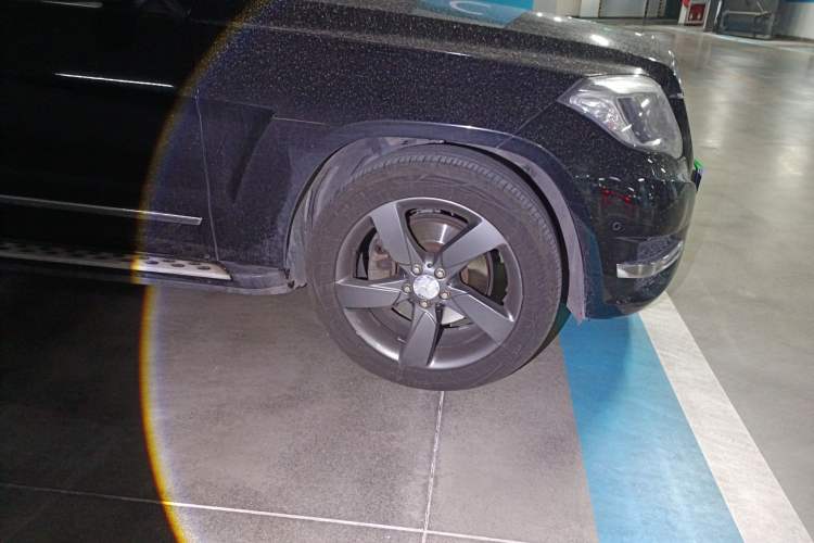 Used Mercedes-Benz GLK-Class 2013 GLK 300 4MATIC Dynamic Sunroof Model