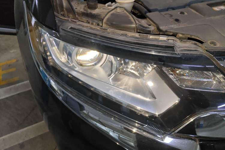 Used Mitsubishi Outlander 2017 2.0L Two-Wheel Drive Glory Edition 5 Seats