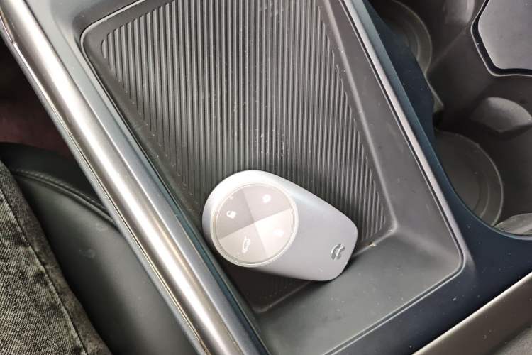 Used Nio EC6 2020 605 km Sport Edition Vehicle Key