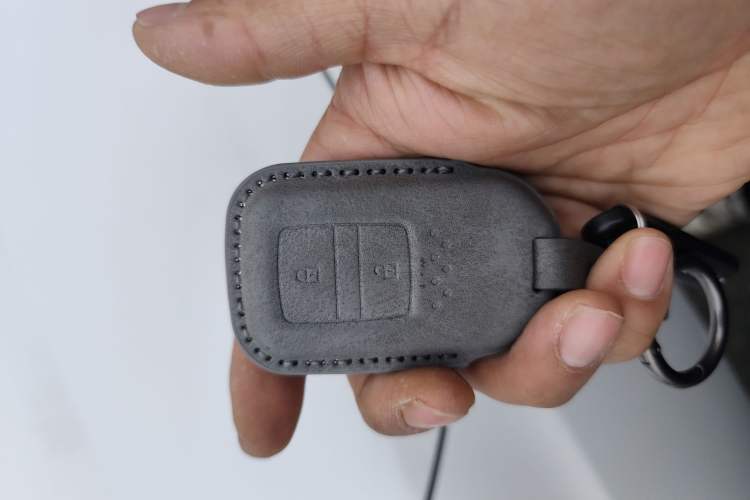 Used Honda CR-V 2015 2.4L two-wheel drive luxury version