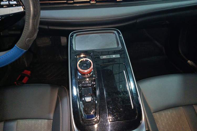 Used AION S 2023 Meizu 580 Lithium Iron Phosphate Gear Lever